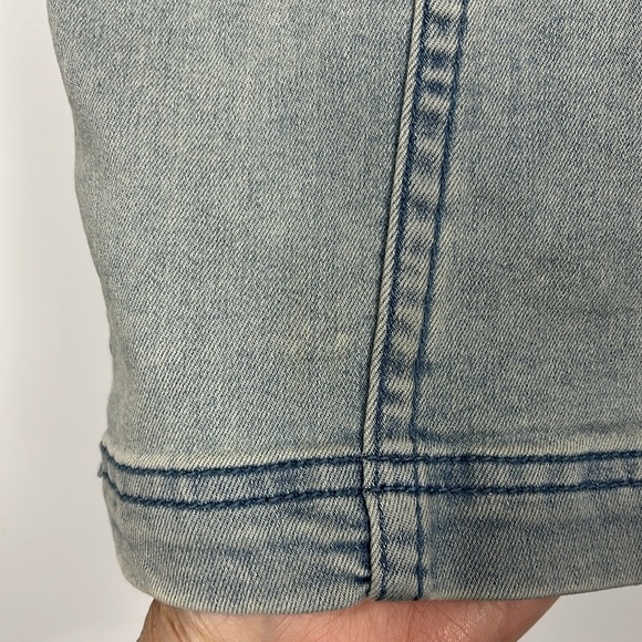 Free People Womens Jean Skirt 4 Light Wash Zip Back Stretch Waist Trendy Fun GUC - Picture 3 of 9